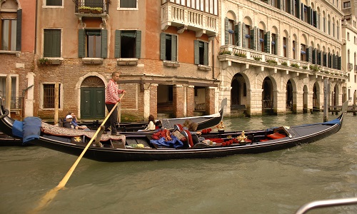 Ground services Venice